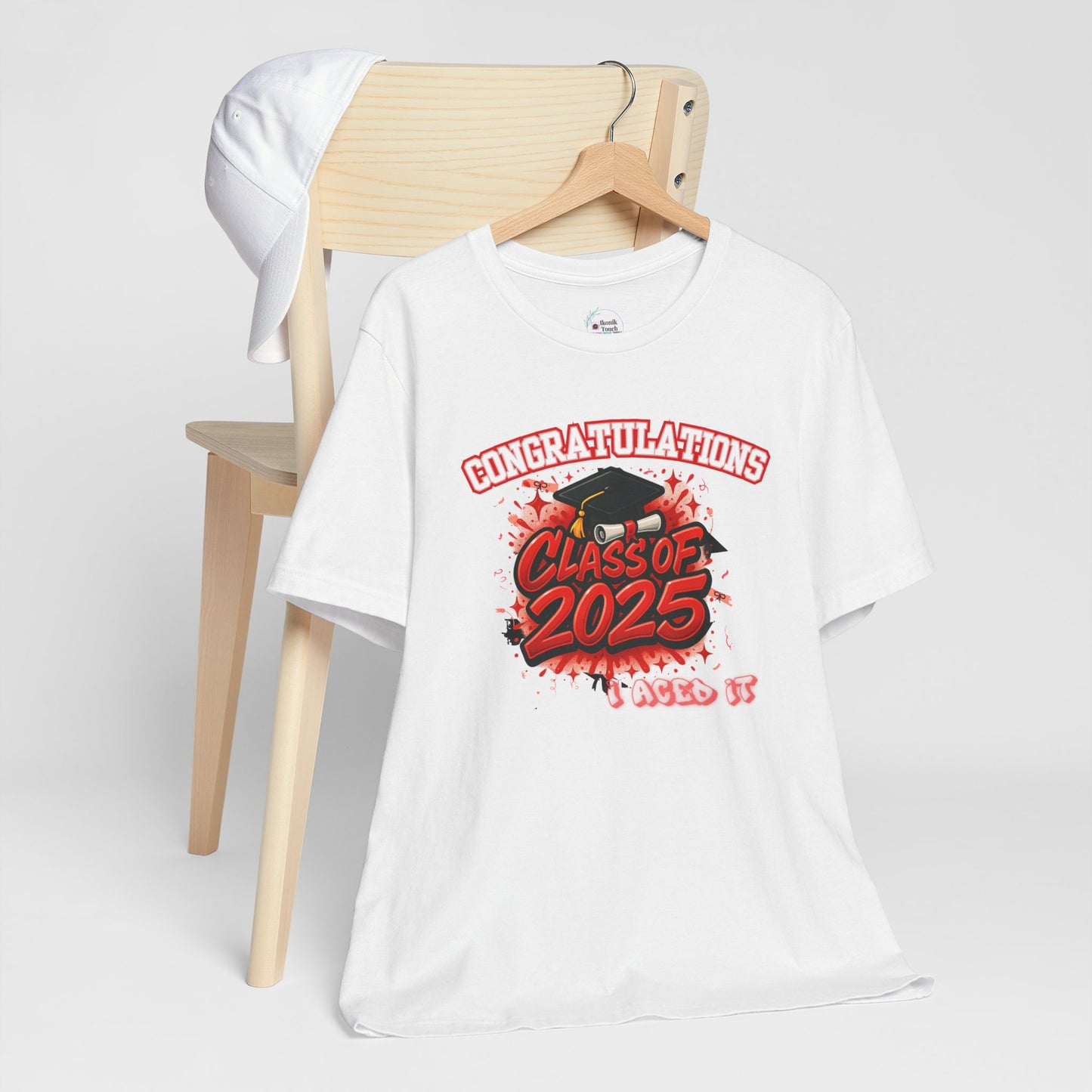 Red Standout Class of 2025 Grunge | Unisex SS Tee
